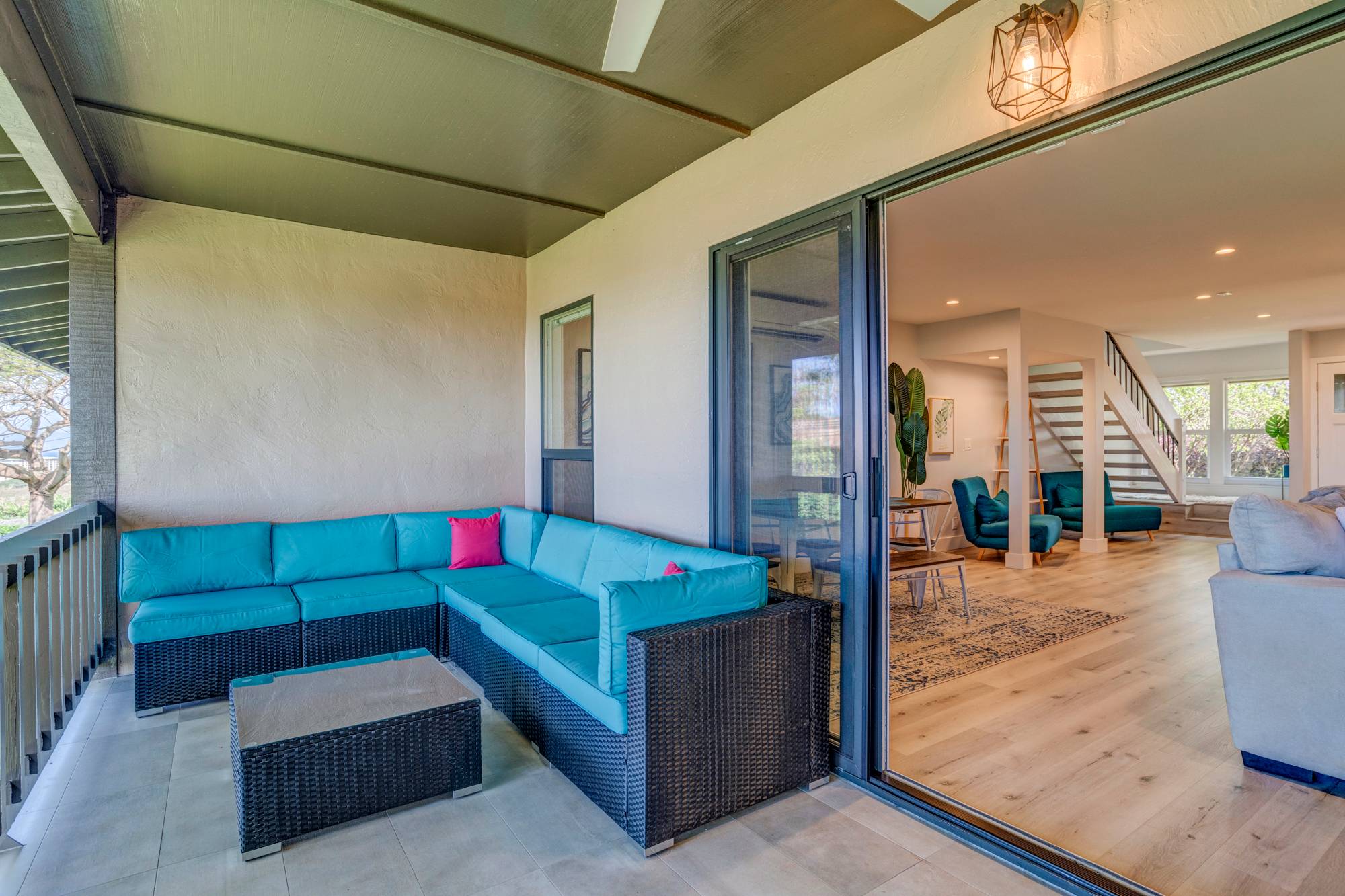 living room lanai