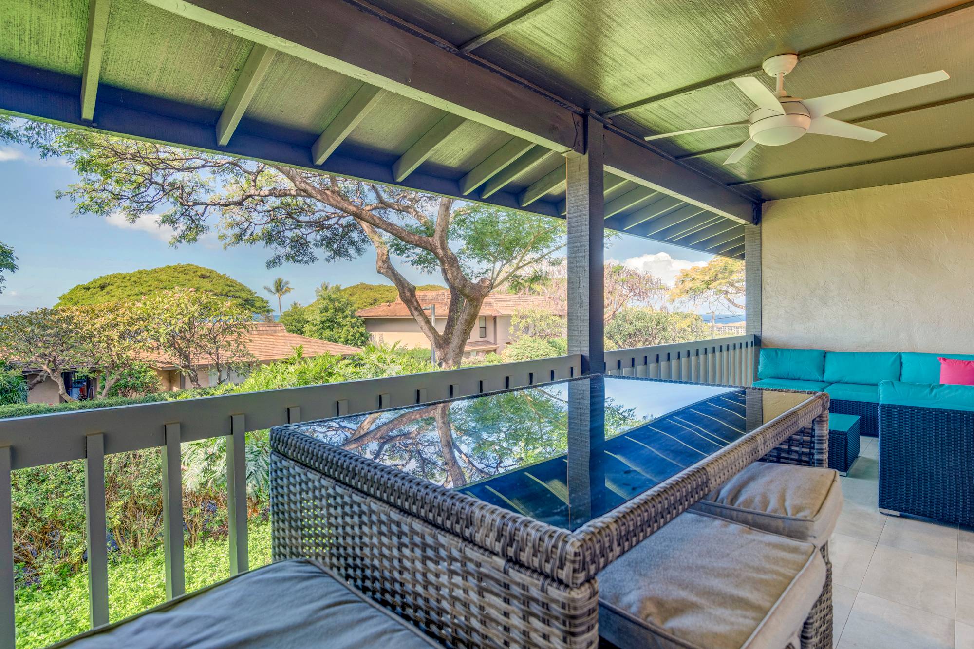 living room lanai