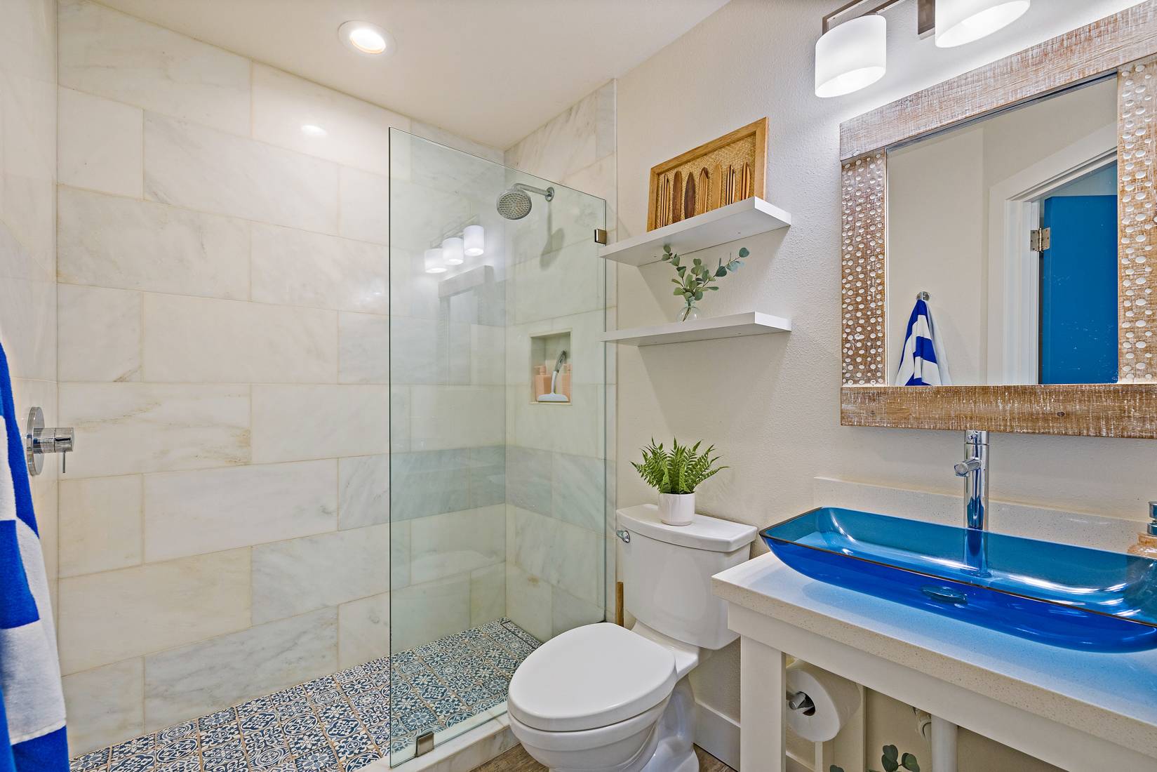 upstairs shared bathroom view