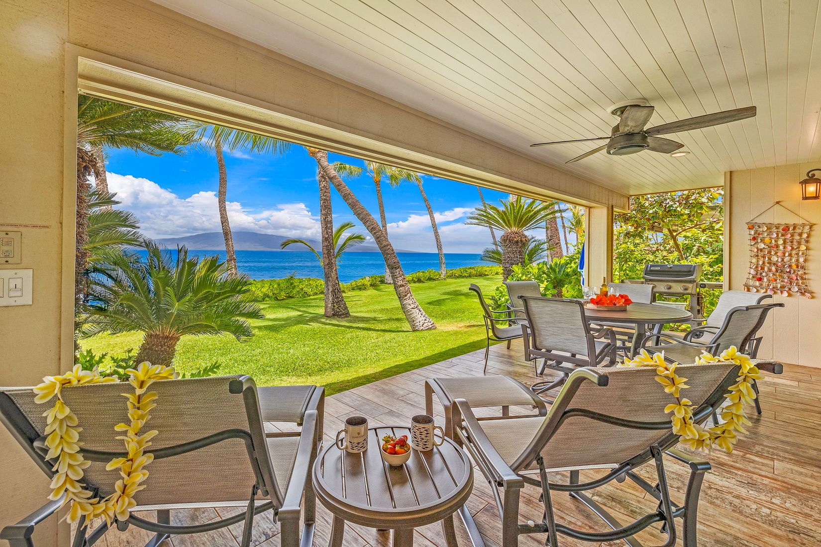 Puamana 254-1 Elegant Oceanfront Beautiful Remodel