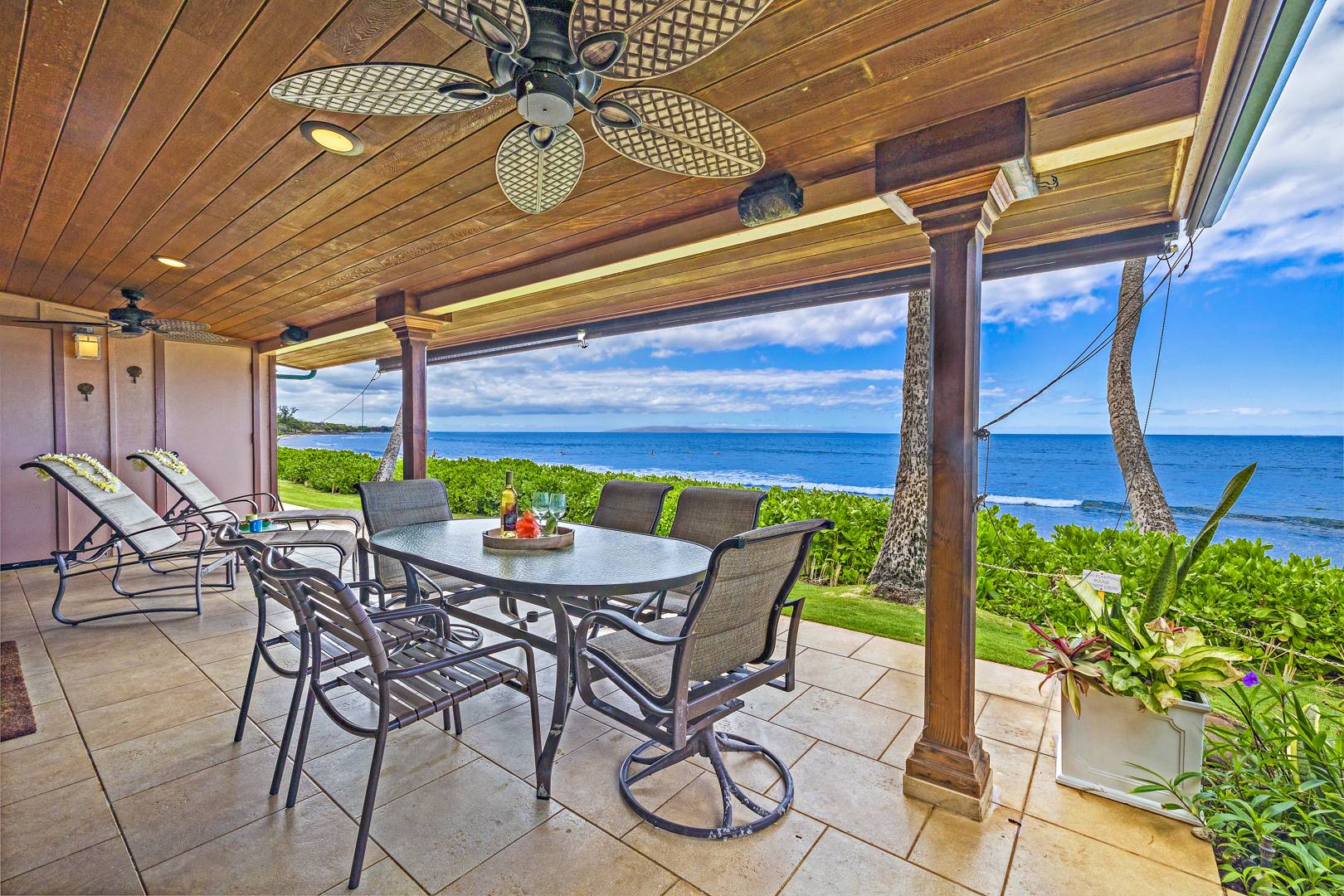 lanai area view