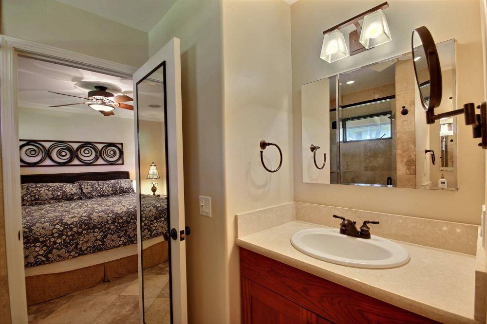 Master Bedroom & Bathroom