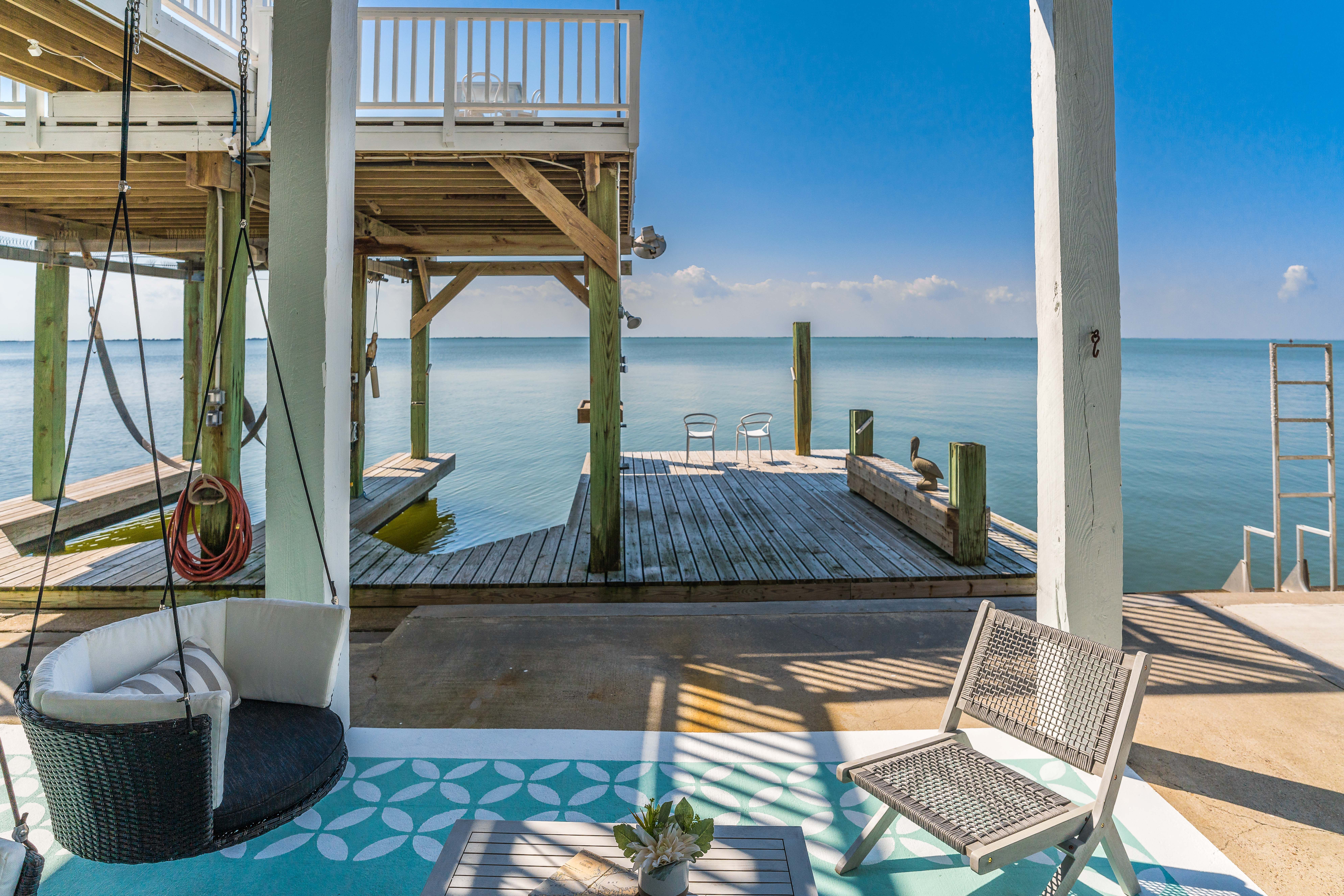 BAYFRONT RETREAT Galveston Island Resort Rentals