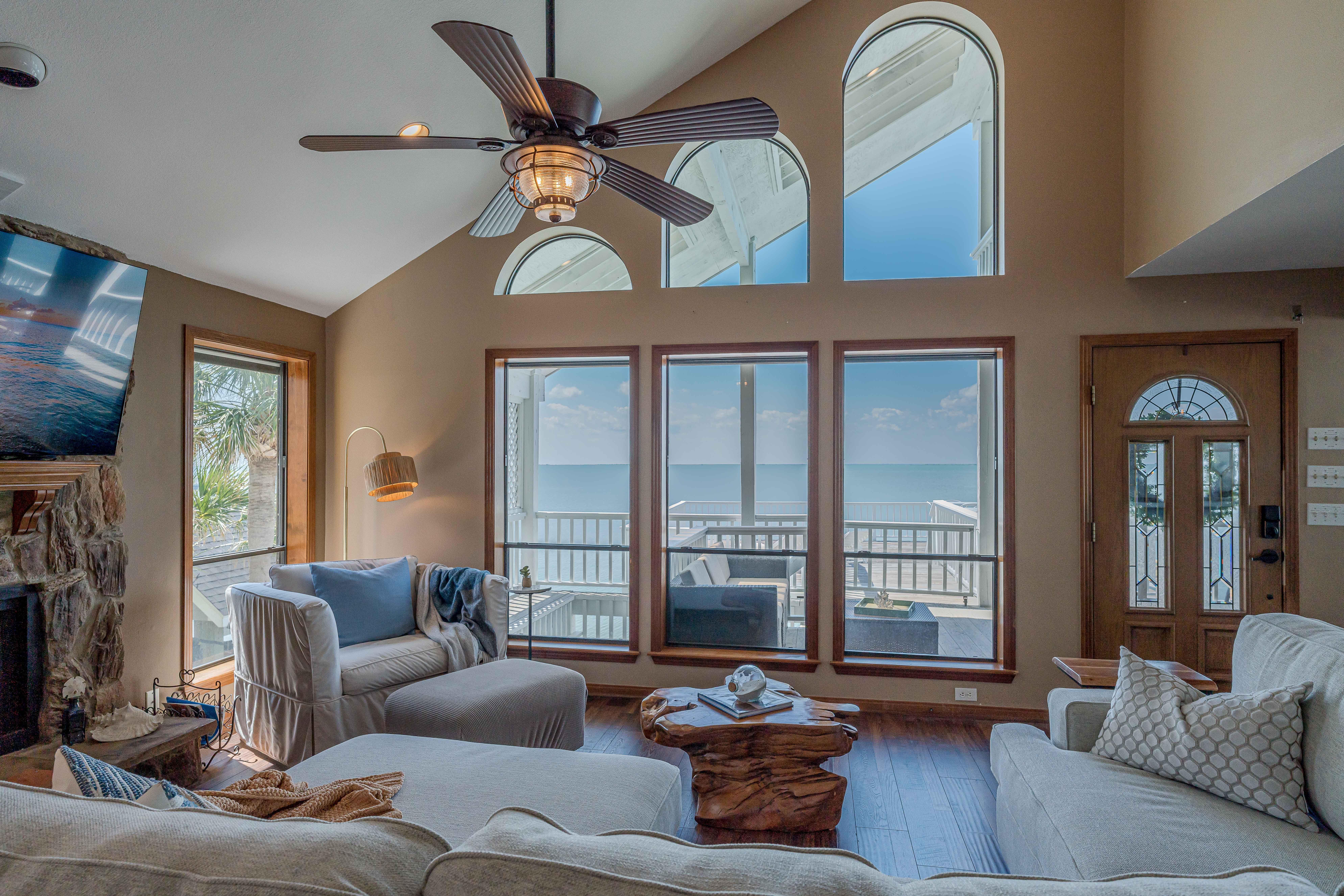 BAYFRONT RETREAT Galveston Island Resort Rentals