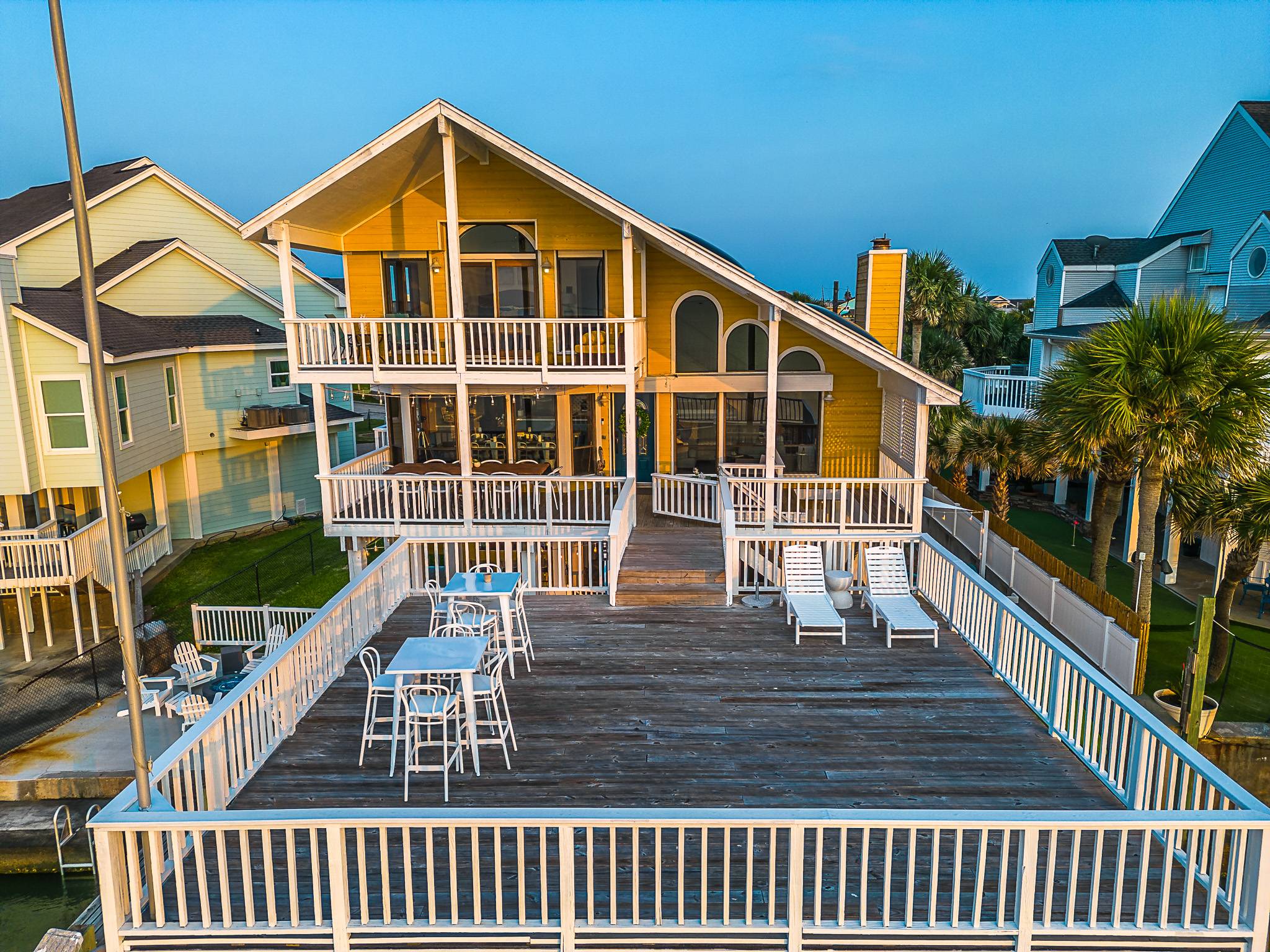 BAYFRONT RETREAT Galveston Island Resort Rentals