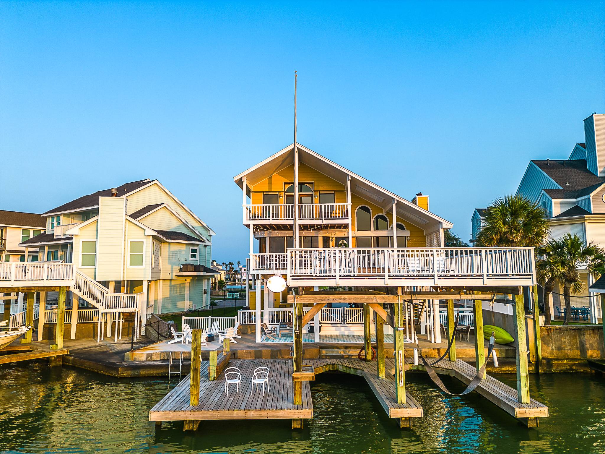 BAYFRONT RETREAT Galveston Island Resort Rentals