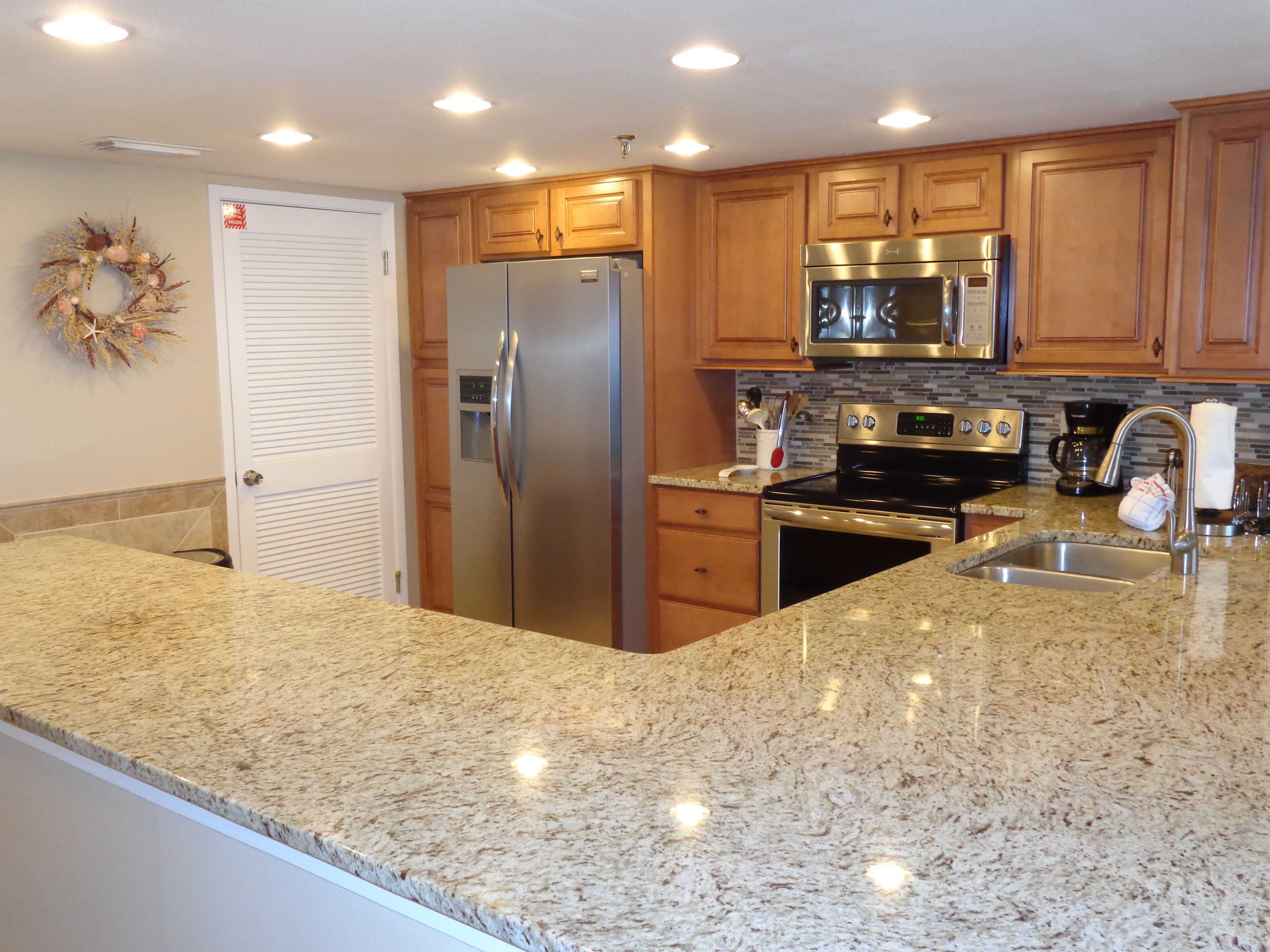 Breakers East 703 Your Assistant at the Beach