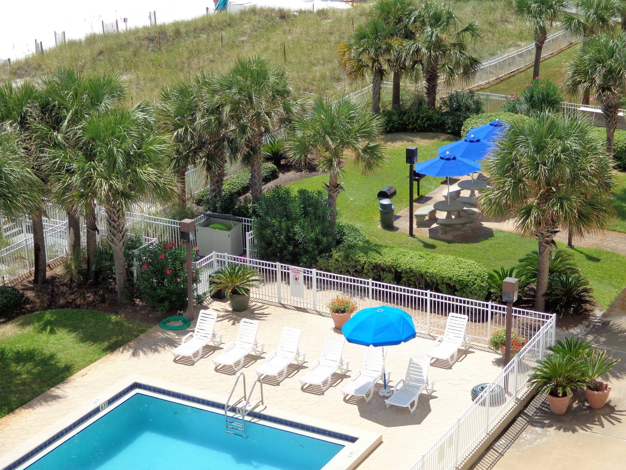 Breakers East 1204 Your Assistant at the Beach