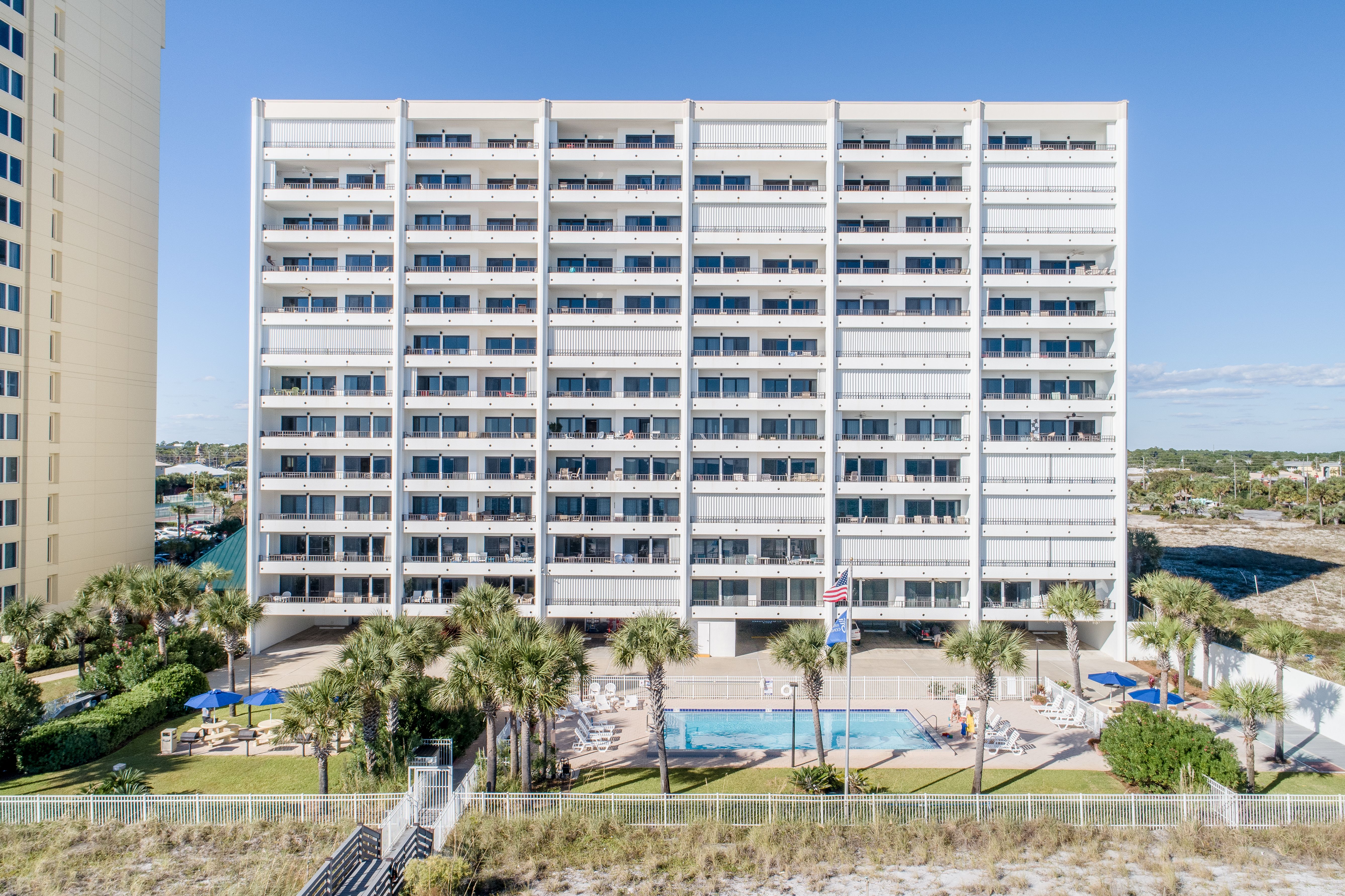 Breakers East 1204 Your Assistant at the Beach