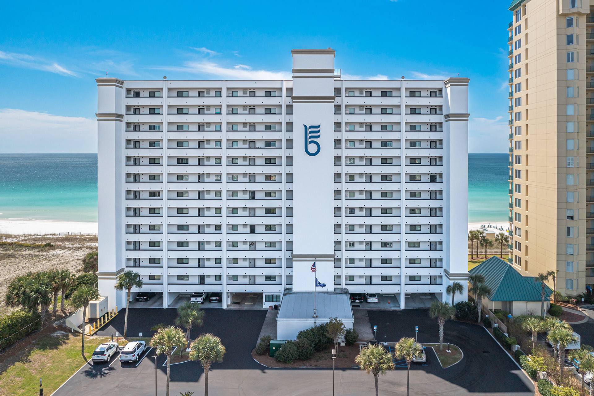 Breakers East 1204 Your Assistant at the Beach