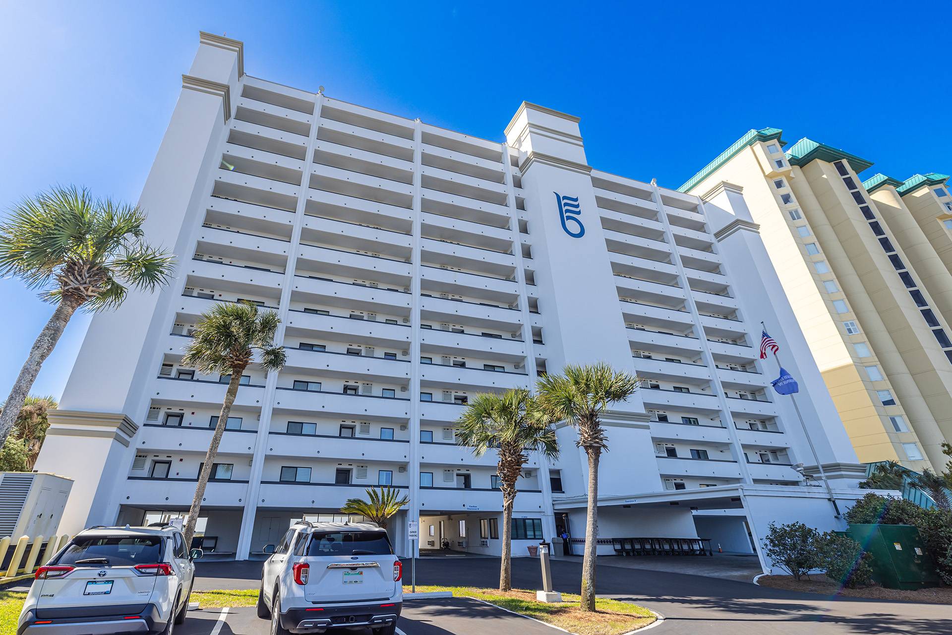 Breakers East 1204 Your Assistant at the Beach