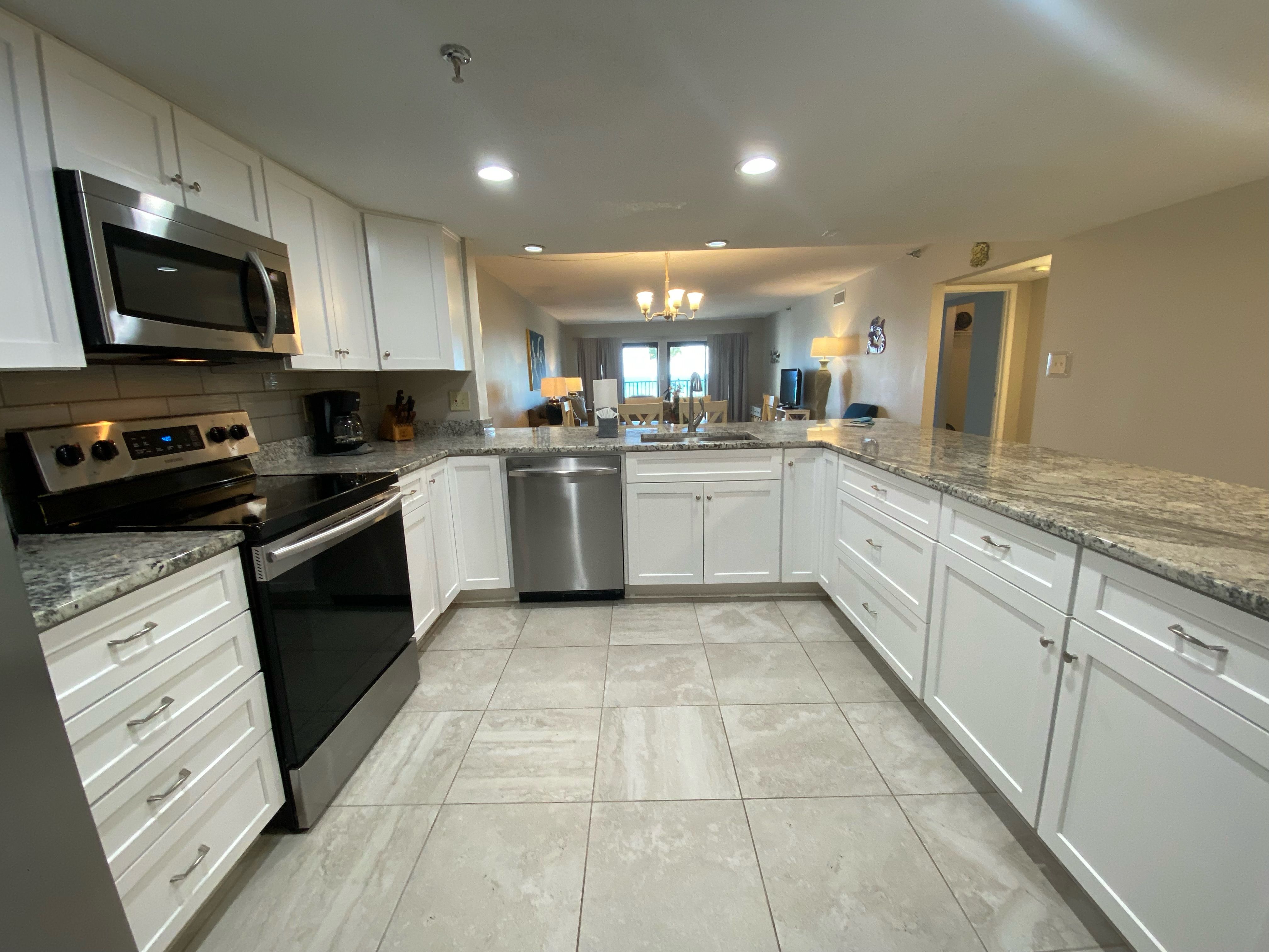 Breakers East 103 Your Assistant at the Beach