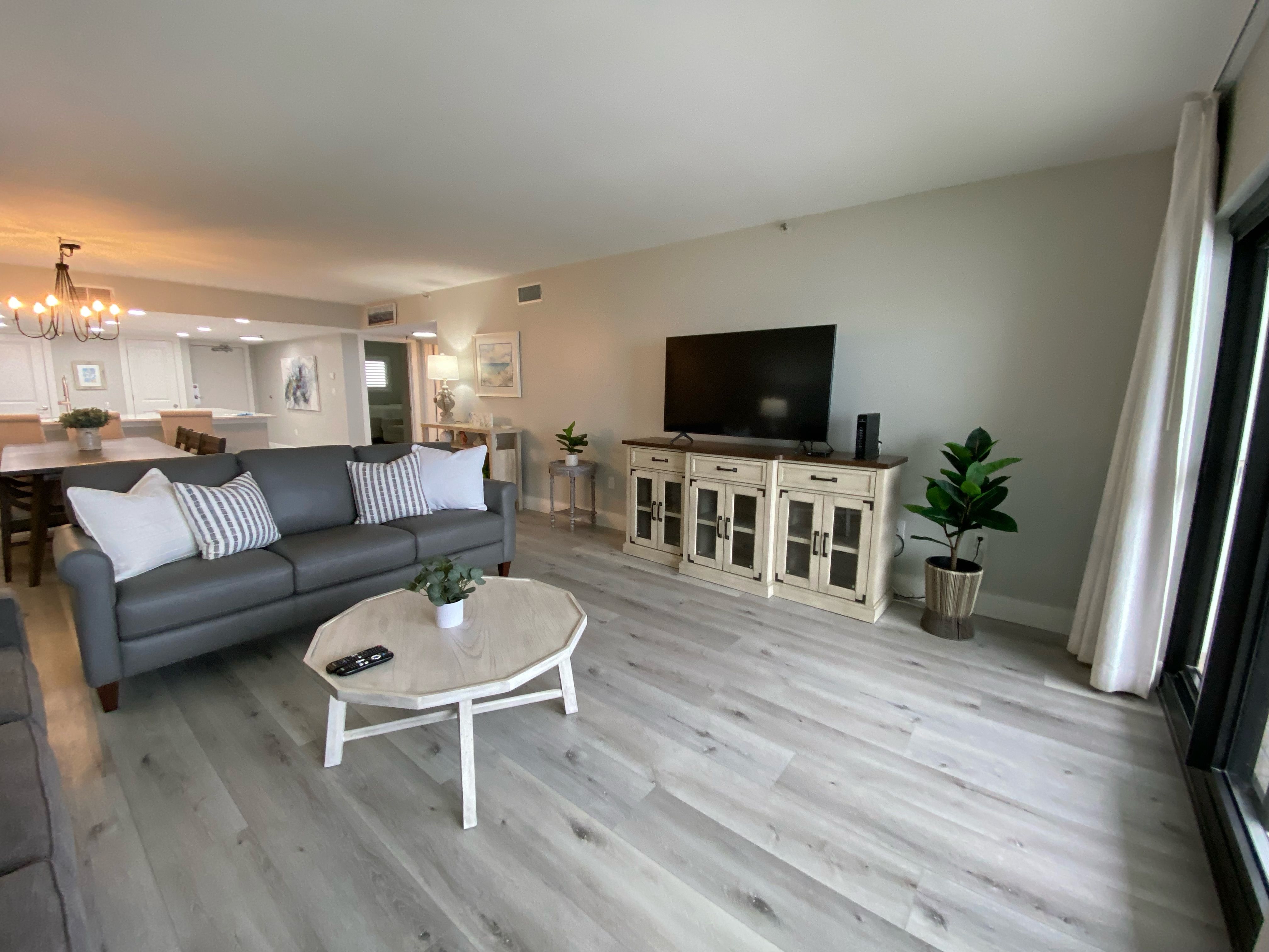 Breakers East 904 Your Assistant at the Beach