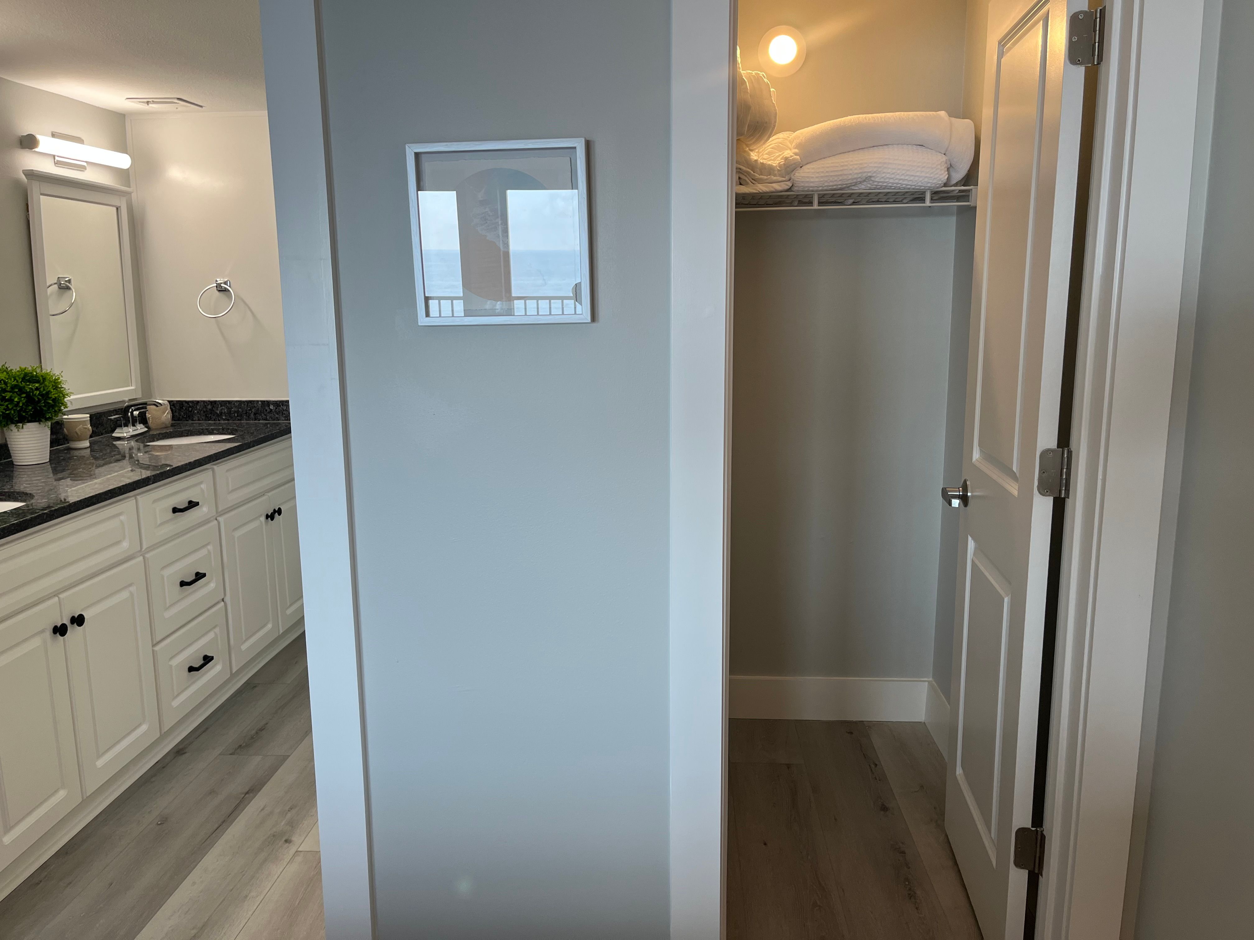 Breakers East 904 Your Assistant at the Beach