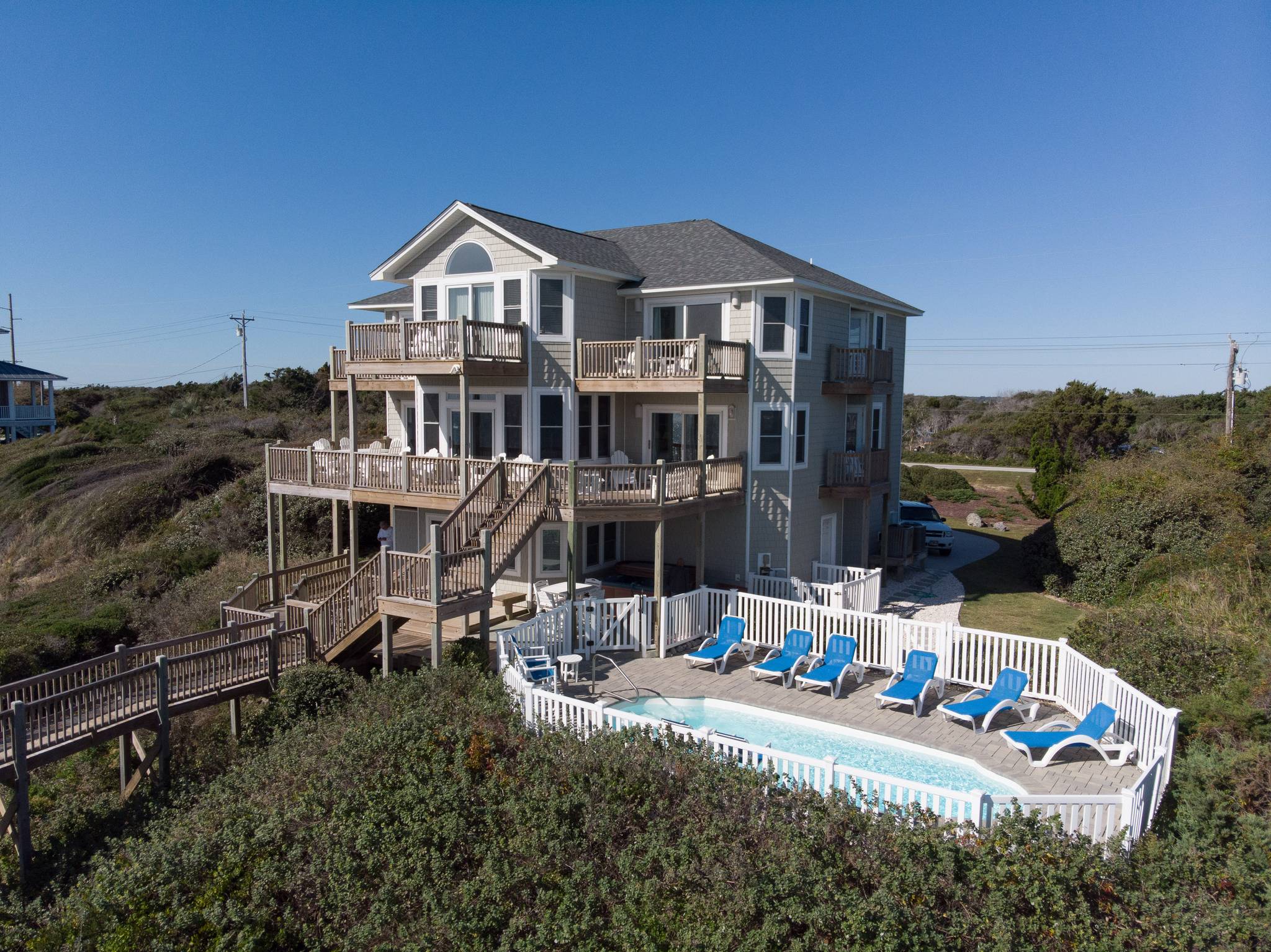 Atlantis 6br Vacation Rental With Pool In Emerald Isle