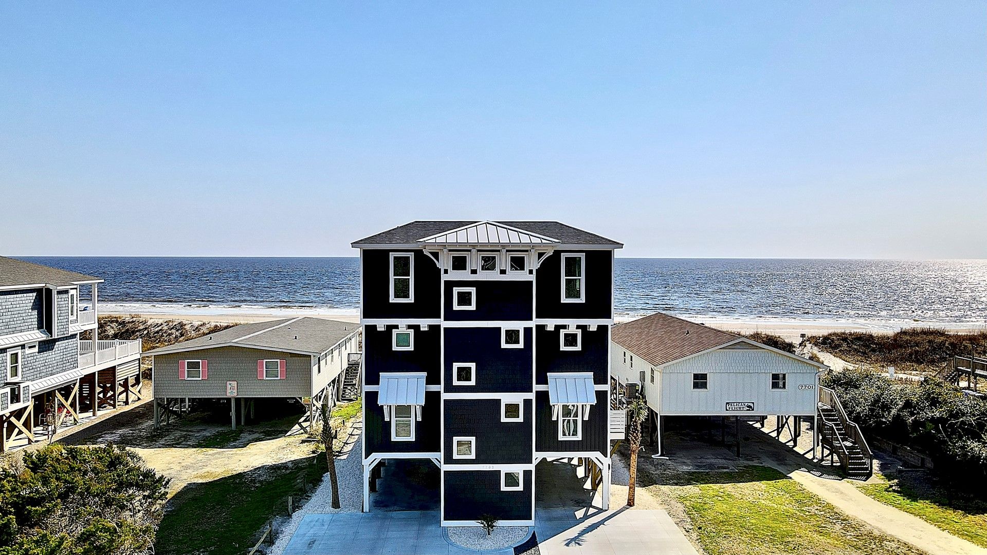 Suite Southern Charm Ocean Front Vacation Rental