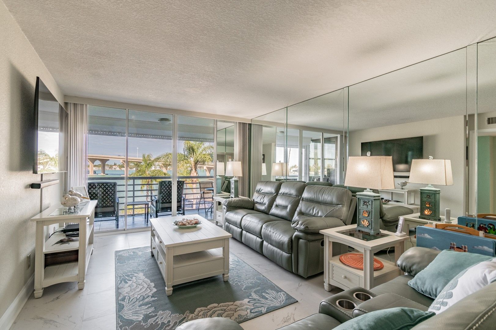 20 Percent Discount Jan and Apr 2025 Compass Vacation Rentals