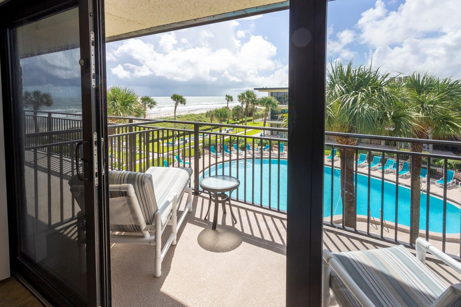 Ocean House 304 Steele Away Sovereign & Jacobs