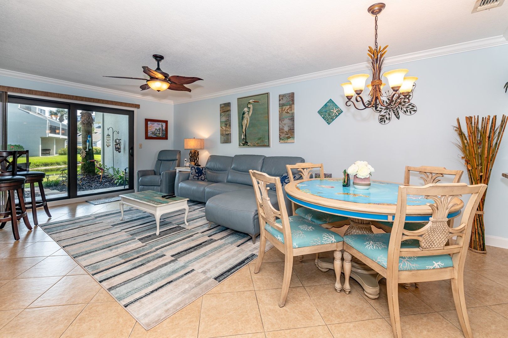 Sea Winds 56 Beachside Retreat Sovereign & Jacobs