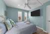 First Floor
Bedroom 2 - Queen bed