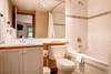 Master ensuite bathroom