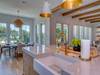 Kitchen/dining table