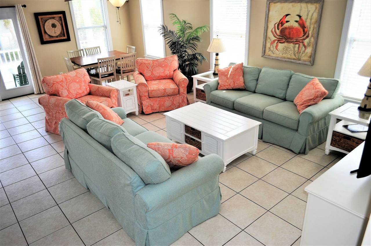 Halcyon accommodates 22 Halcyon accommodates 22