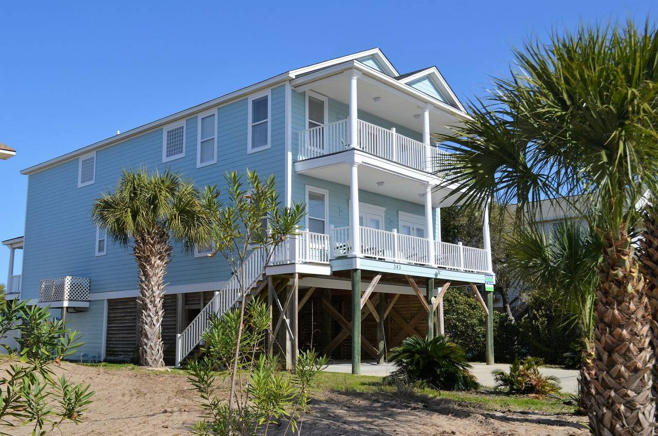 Extra stairway to go directly to the first floor porch. Extra stairway to go directly to the first floor porch.