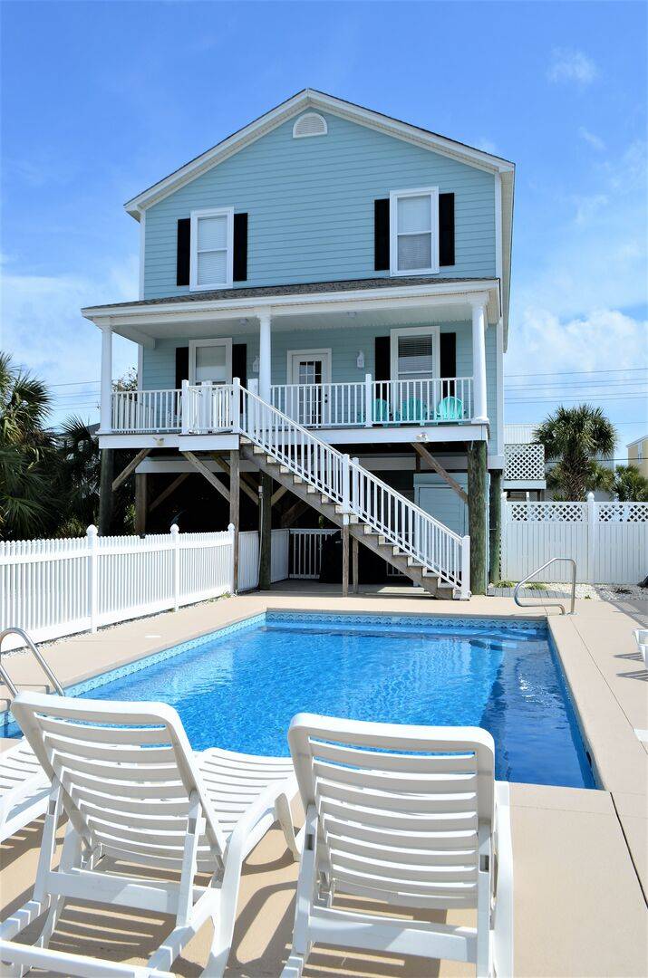 Enjoy lazy days when you vacation at Halcyon! Enjoy lazy days when you vacation at Halcyon!