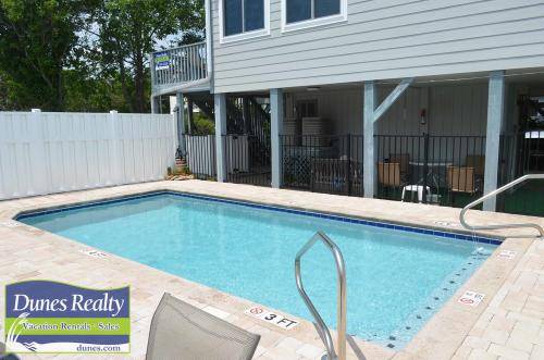 Private pool (approximately 14 x 24) Private pool (approximately 14 x 24)
