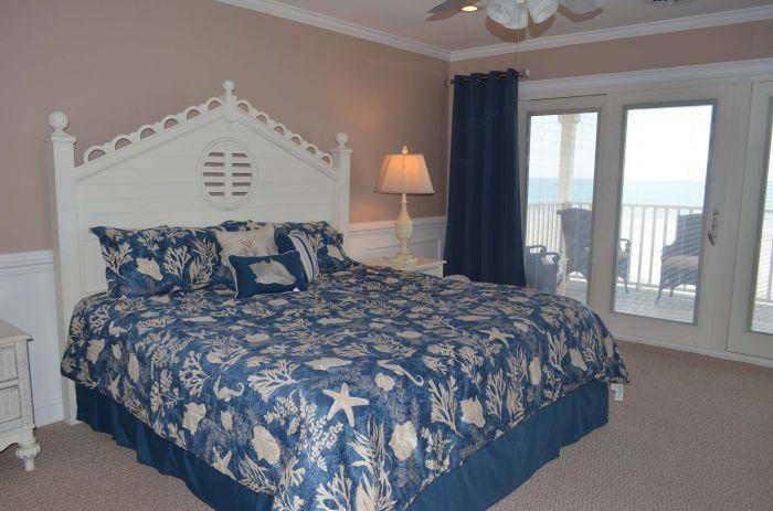 Bedroom 2 Oceanfront Up - 1 King Bed Bedroom 2 Oceanfront Up - 1 King Bed
