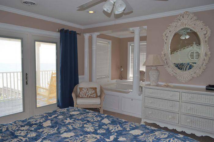 Bedroom 2 with Porch Access Bedroom 2 with Porch Access