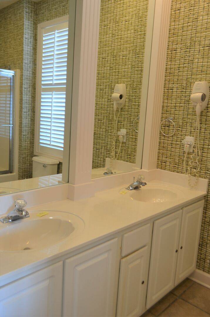 Bathroom 4 Bathroom 4