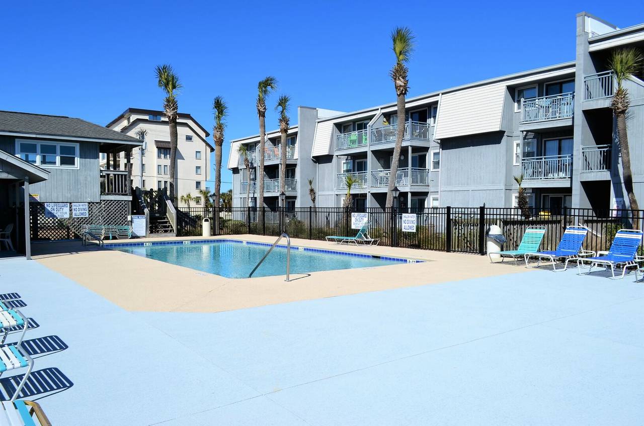 Huge Pool Deck with Space to Spread Out Huge Pool Deck with Space to Spread Out