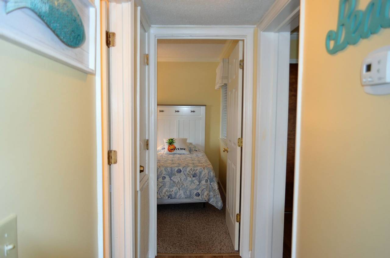 Entry to Bedroom 1 Entry to Bedroom 1