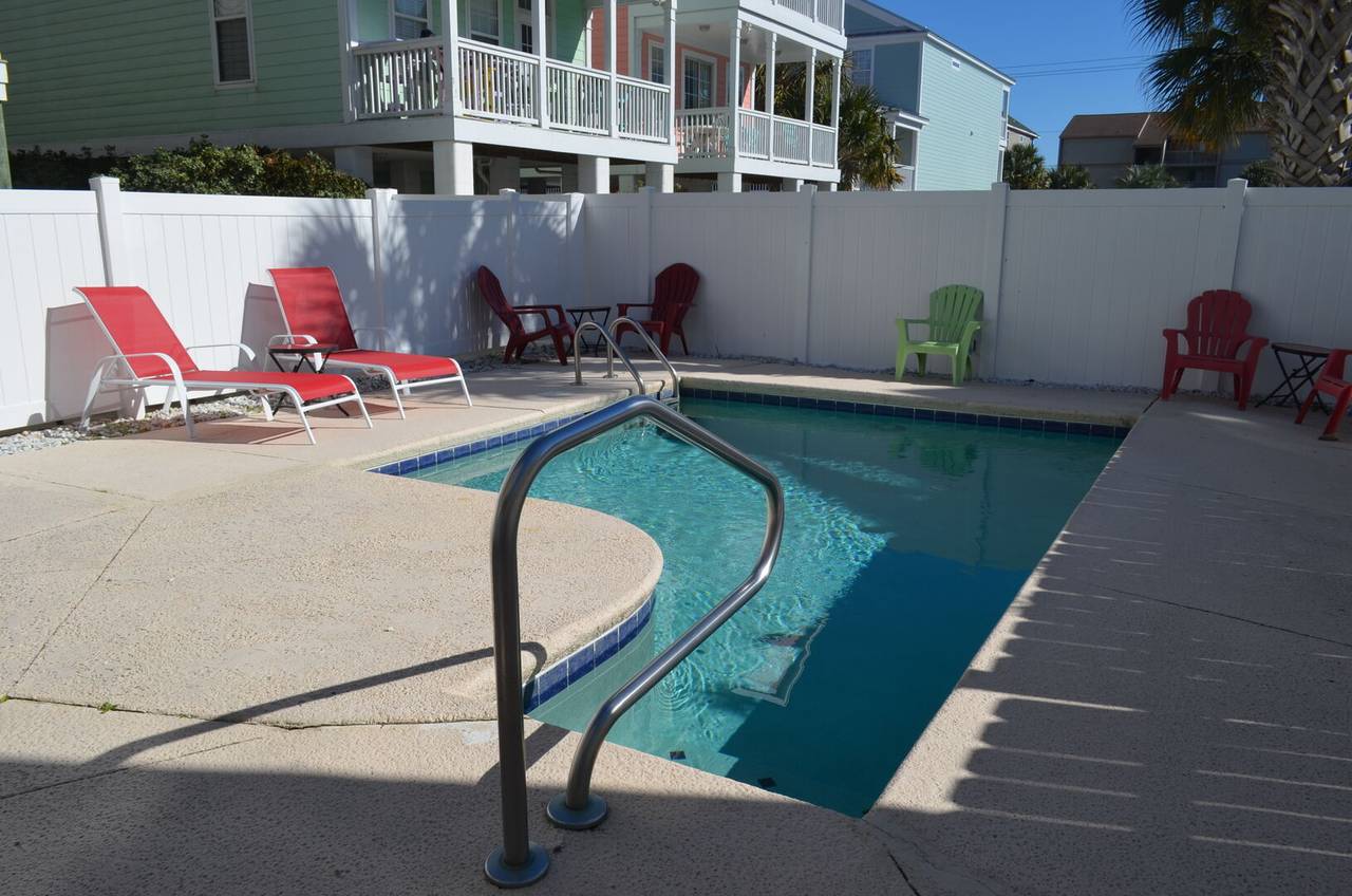 Soak up the Sun & Enjoy Vacationing at Palmetto Breeze! Soak up the Sun & Enjoy Vacationing at Palmetto Breeze!