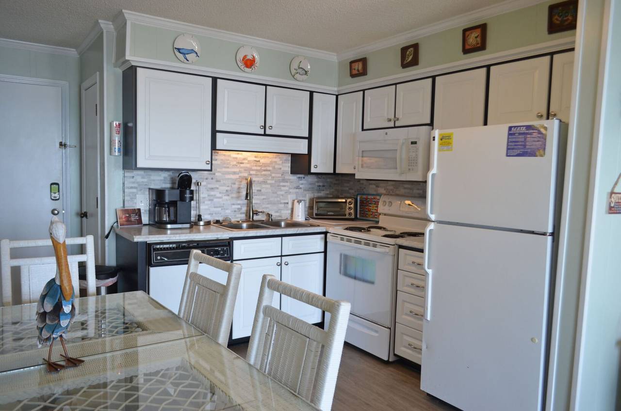 A fully equipped kitchen, A fully equipped kitchen,