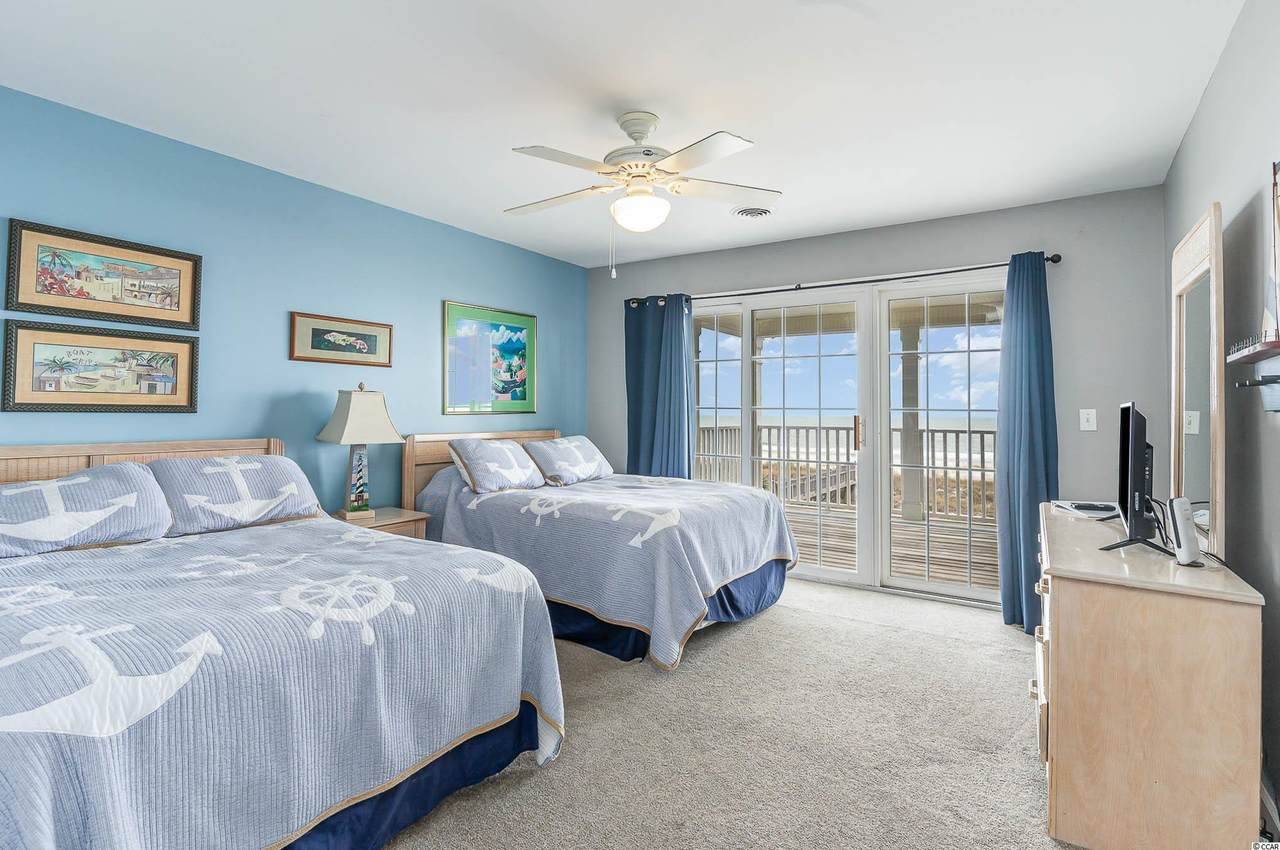 Bedroom 3 Up (Ocean Front North) - 2 Doubles Beds, covered porch access Bedroom 3 Up (Ocean Front North) - 2 Doubles Beds, covered porch access