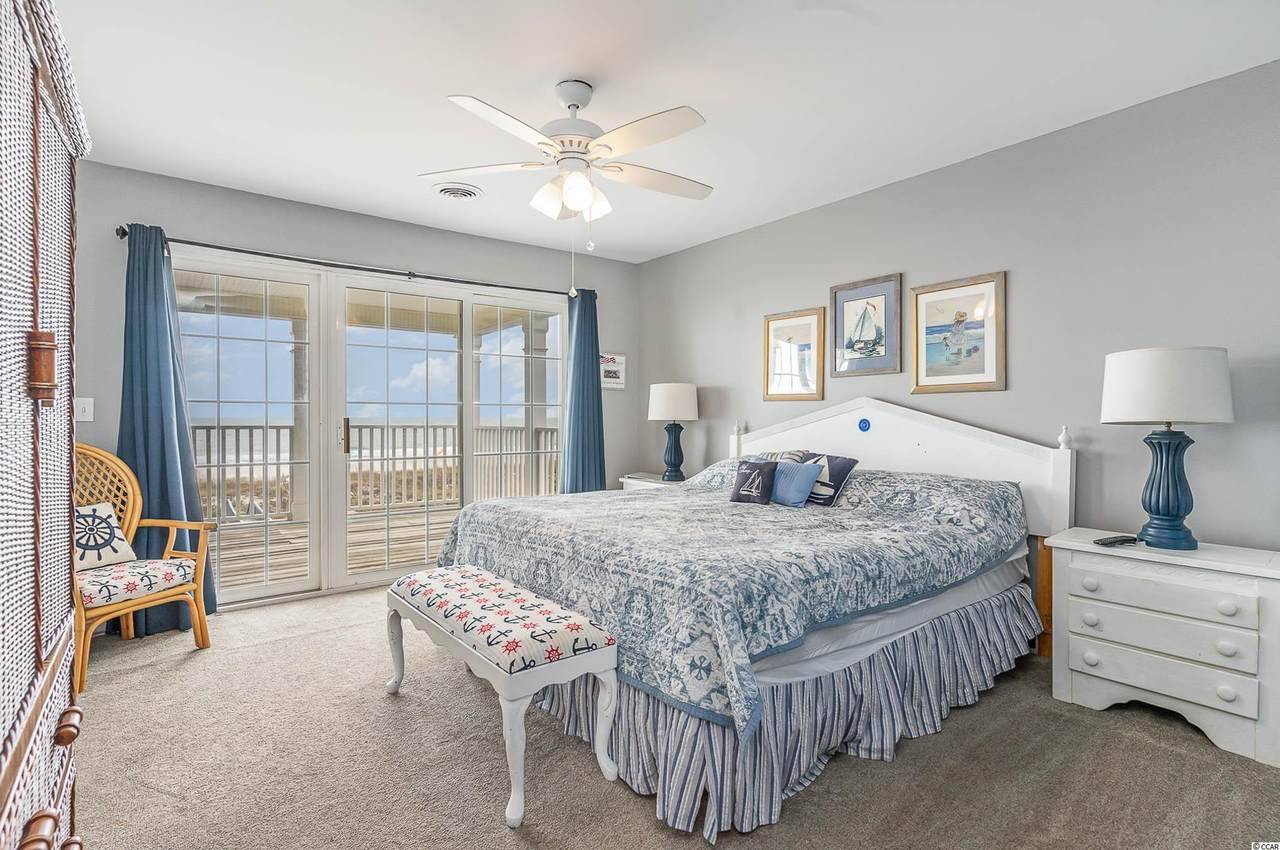 Bedroom 6 Up (Ocean Front South) - 1 King Bed Bedroom 6 Up (Ocean Front South) - 1 King Bed