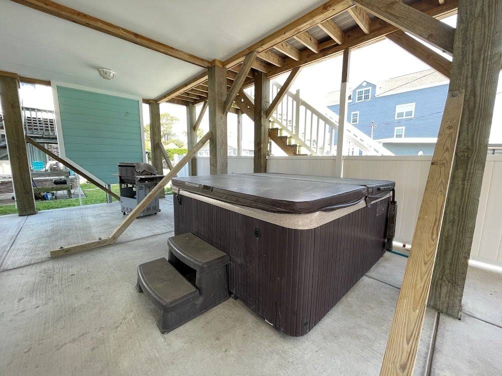Private hot tub and gas grill Private hot tub and gas grill