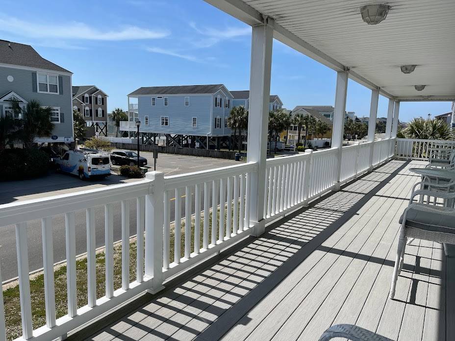 Looking south down Ocean Blvd. Looking south down Ocean Blvd.