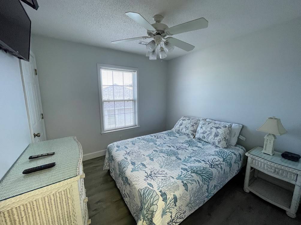 Bedroom 3 - Queen Bedroom 3 - Queen