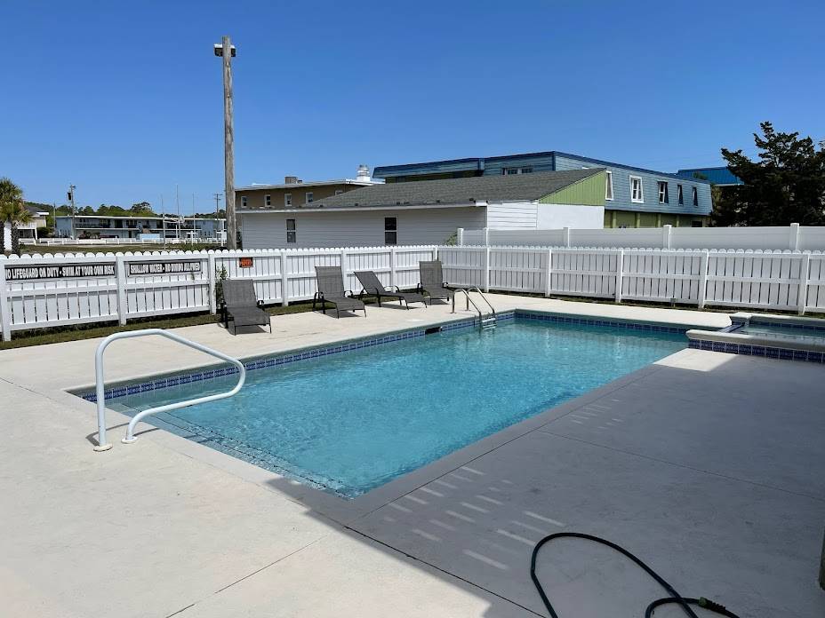 Private pool (approximately 14 x 30) Private pool (approximately 14 x 30)