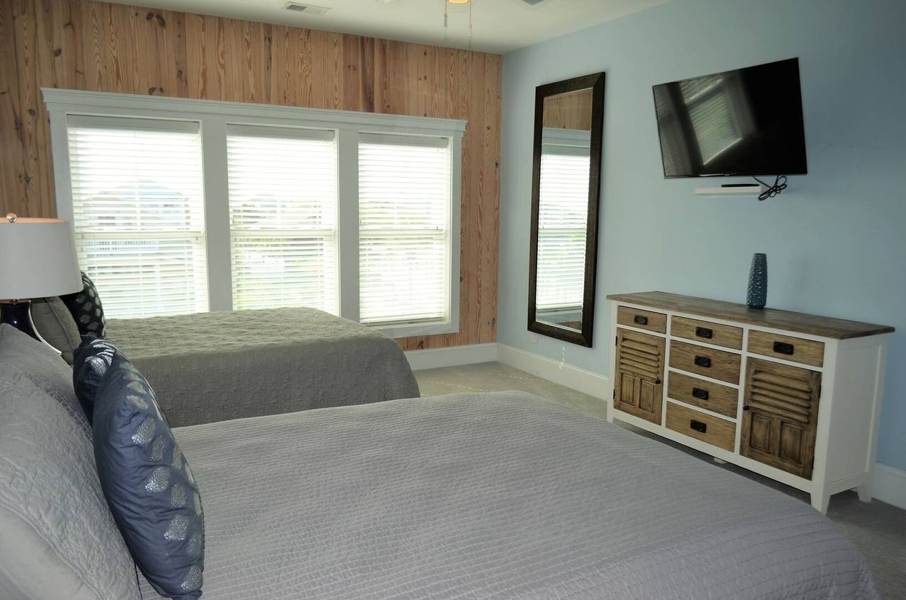 Bedroom 6 is street side Bedroom 6 is street side