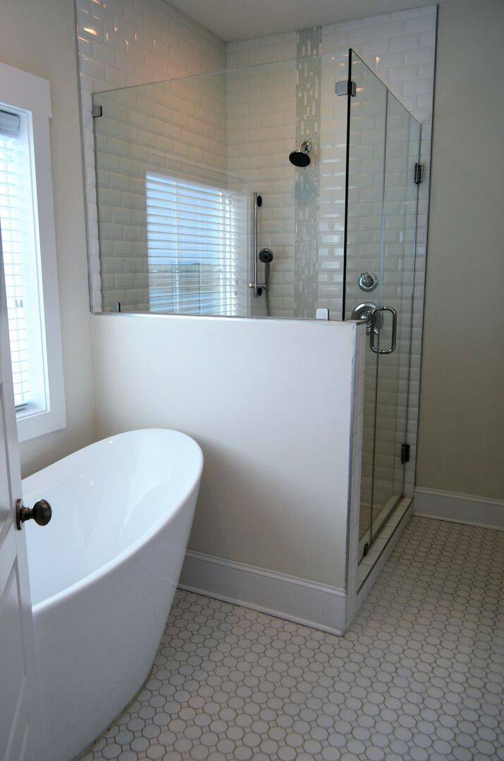 Bedroom 5 tub and walk-in shower Bedroom 5 tub and walk-in shower