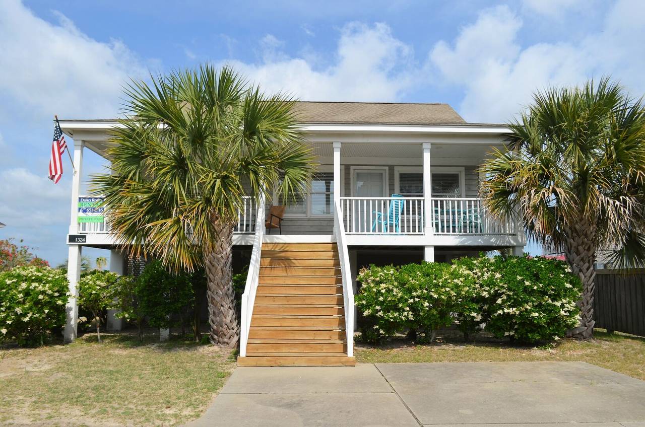 Cottage 1 (Street Side) Cottage 1 (Street Side)