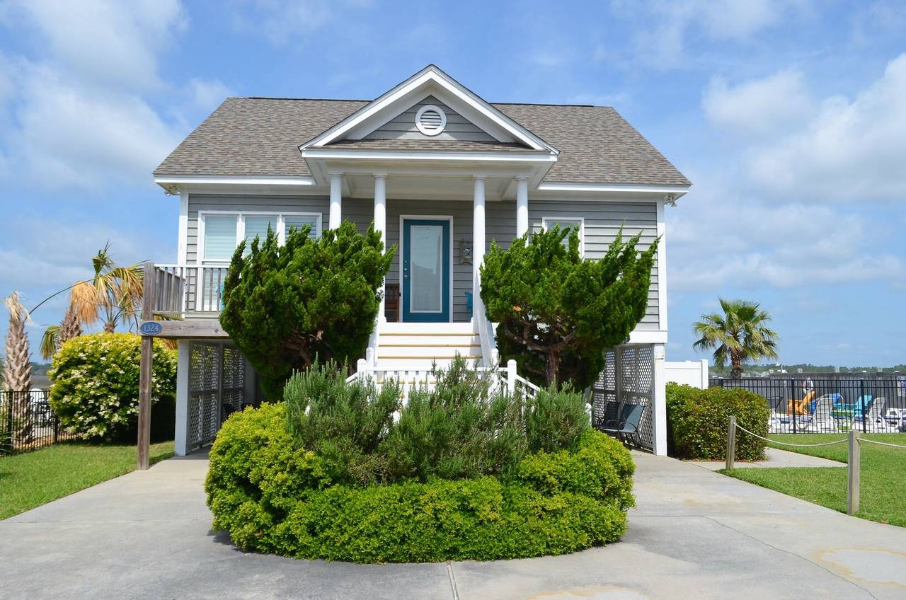 Cottage 2 (Marsh Side) Cottage 2 (Marsh Side)