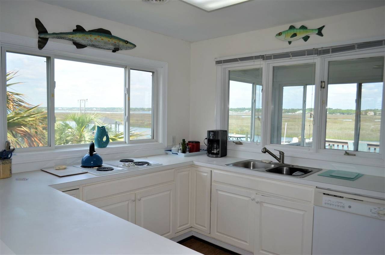 Cottage 2 - Marsh Views from Kitchen Cottage 2 - Marsh Views from Kitchen