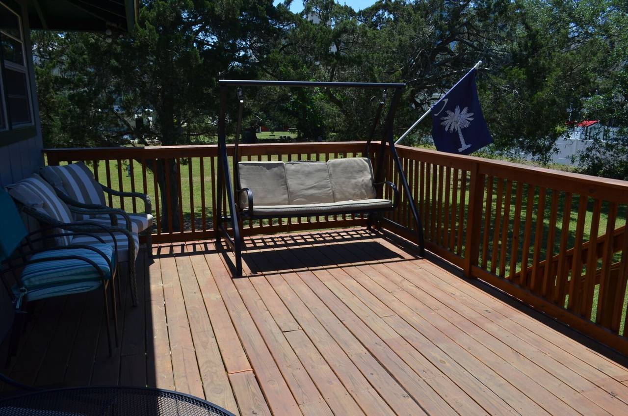 Rear sundeck Rear sundeck