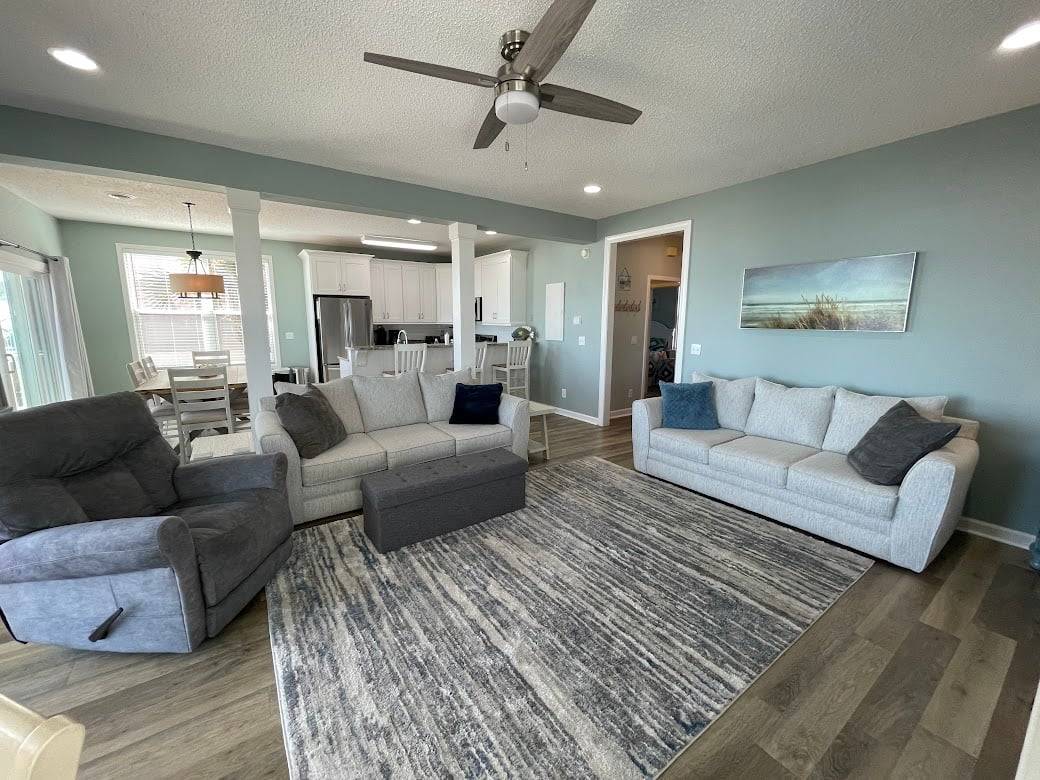 Fresh paint and new living room furniture for 2023! Fresh paint and new living room furniture for 2023!